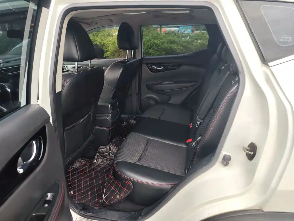 Nissan Qashqai — миниатюра 3