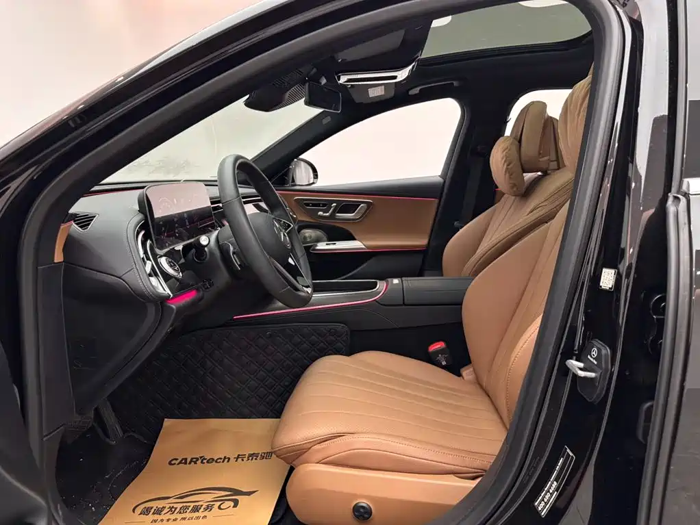 Mercedes-Benz E-Class — миниатюра 8