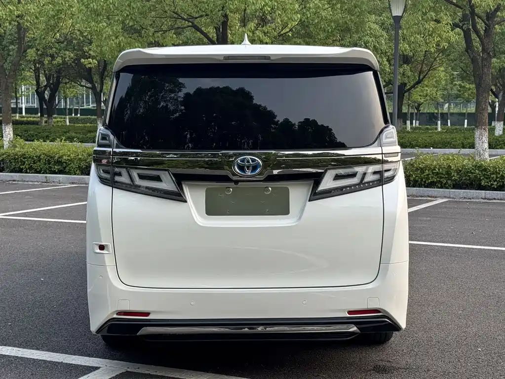 Toyota Vellfire 2021 2.5L HV