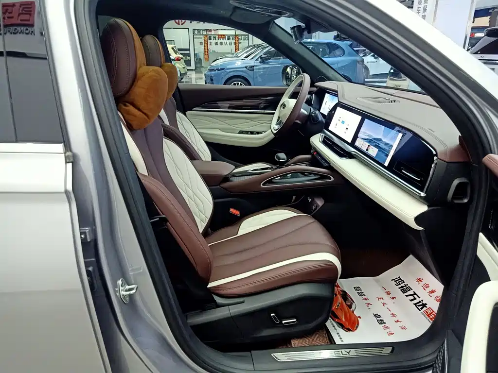 Geely Xingyue L — миниатюра 28
