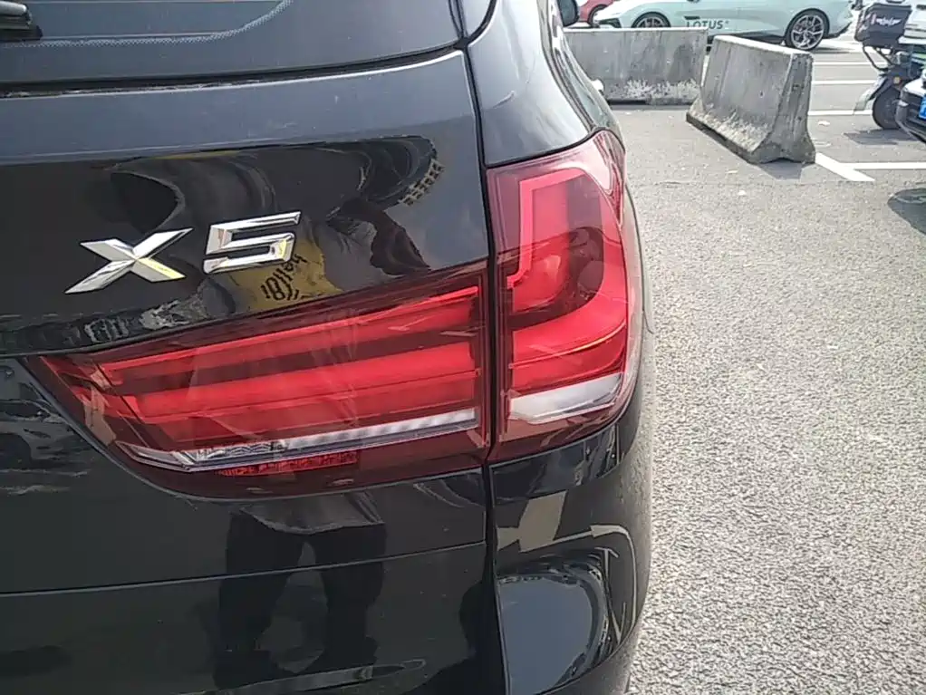 BMW X5 (Import) — миниатюра 8