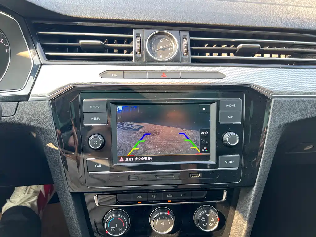 Volkswagen Magotan 2018 330TSI DSG Lead