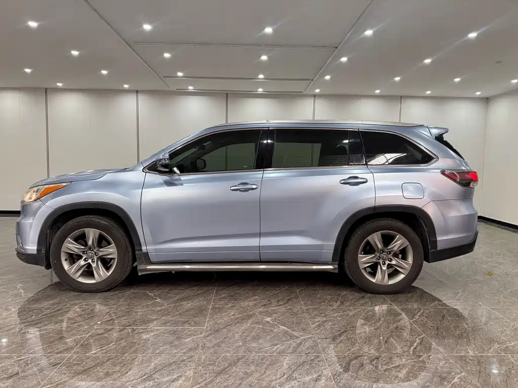 Toyota Highlander — миниатюра 7