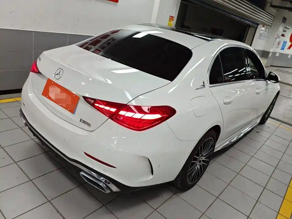 Mercedes-Benz C-Class — миниатюра 8
