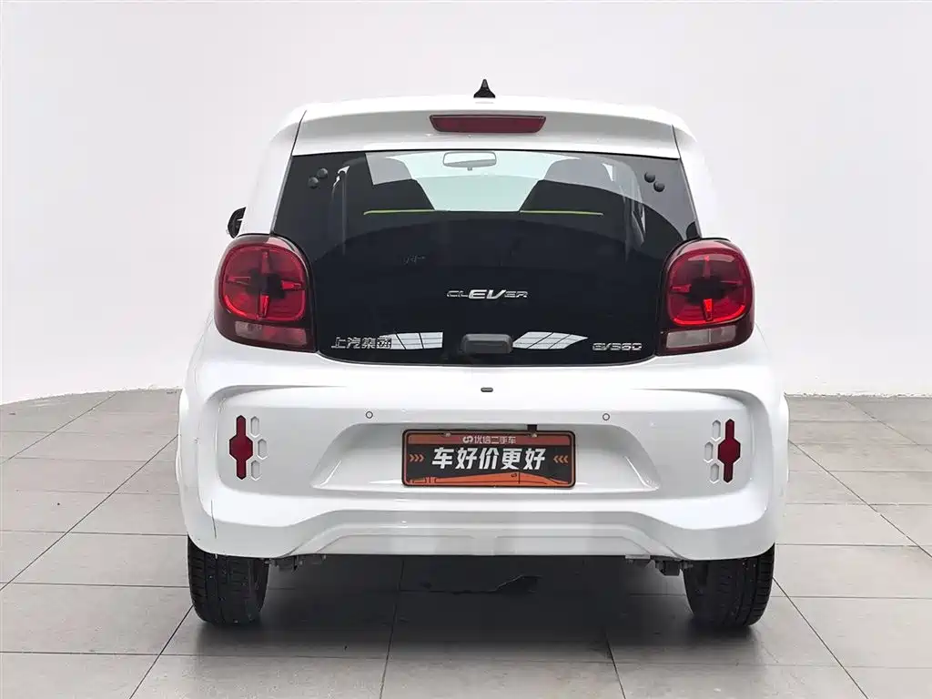 Roewe Clever 2021 302km мест
