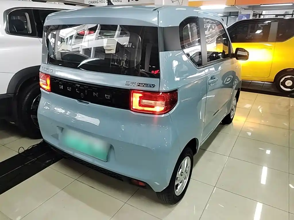 Wuling MINIEV — миниатюра 7