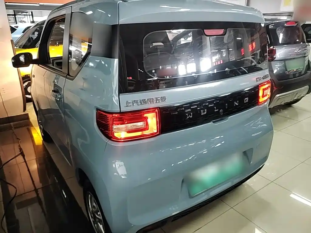 Wuling MINIEV — миниатюра 5