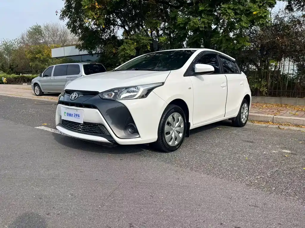 Toyota Yaris L — миниатюра 17