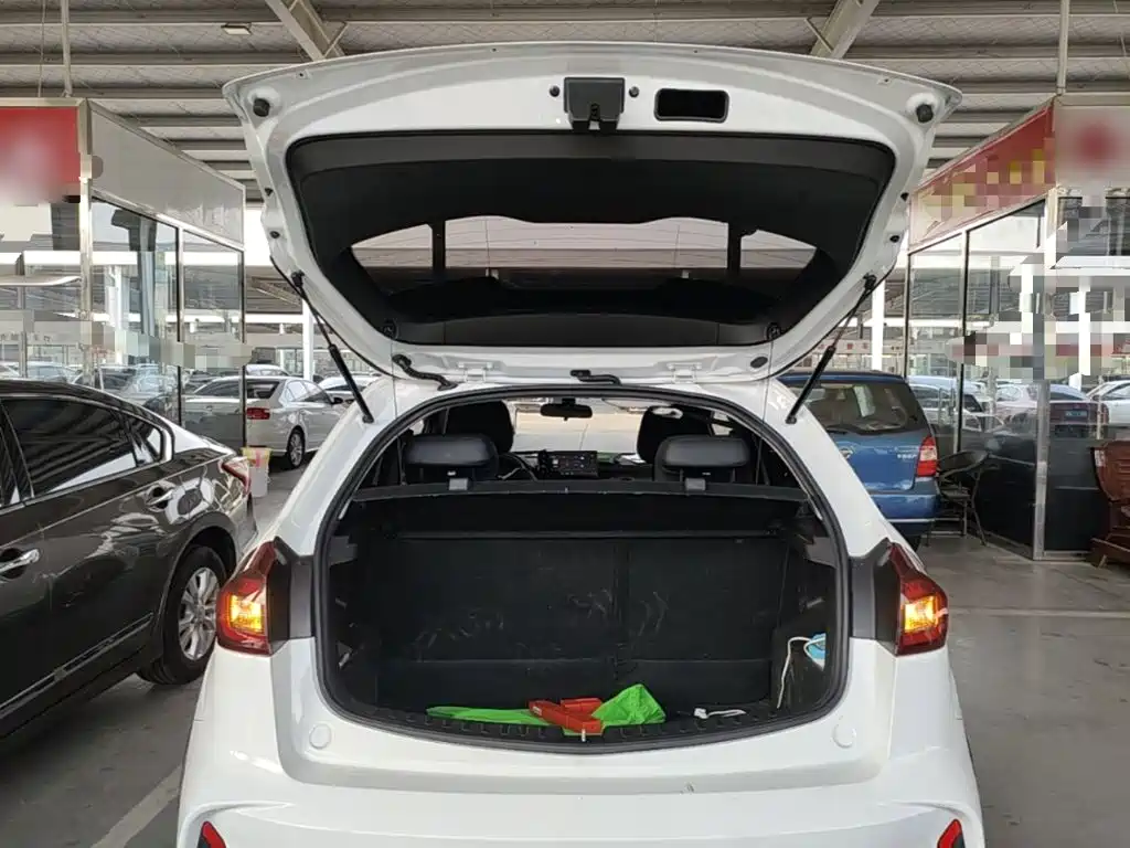 Geely Vision X3 — миниатюра 19