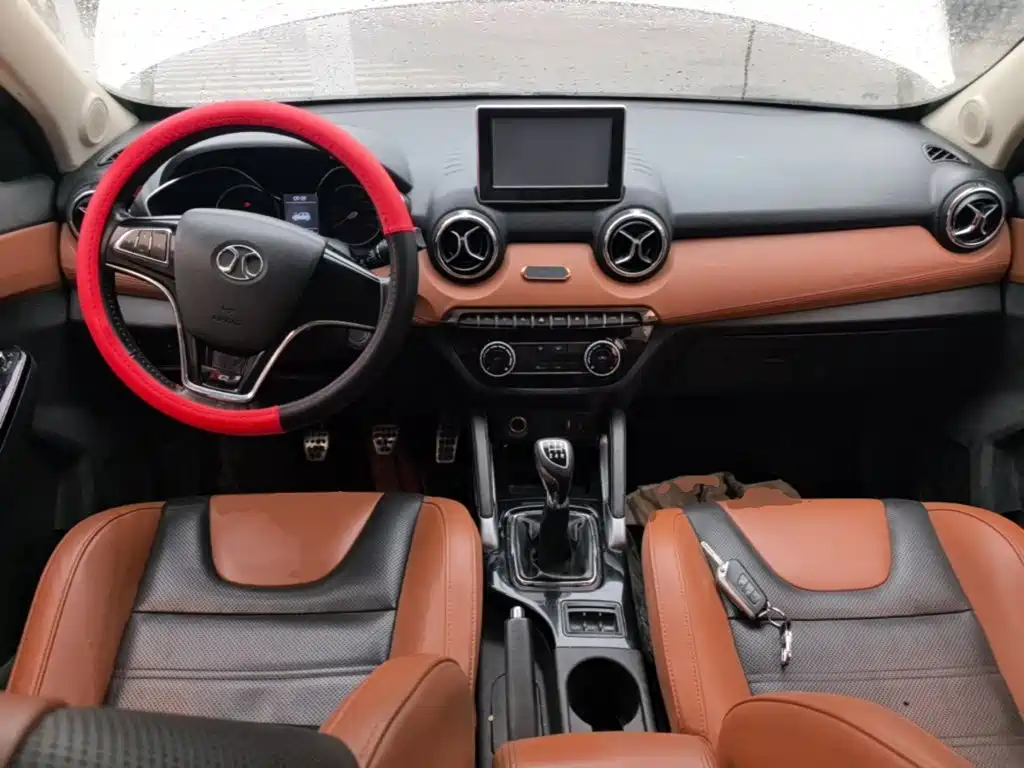 BAIC Senova X35 — миниатюра 10