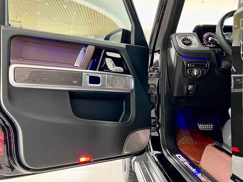 Mercedes-Benz G-Class — миниатюра 21