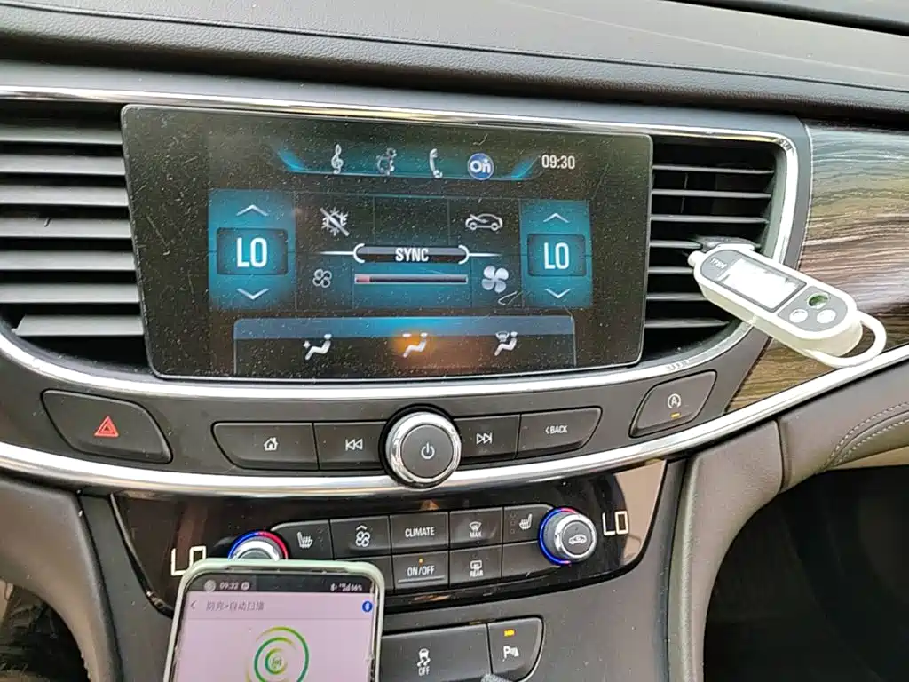 Buick LaCrosse — миниатюра 13