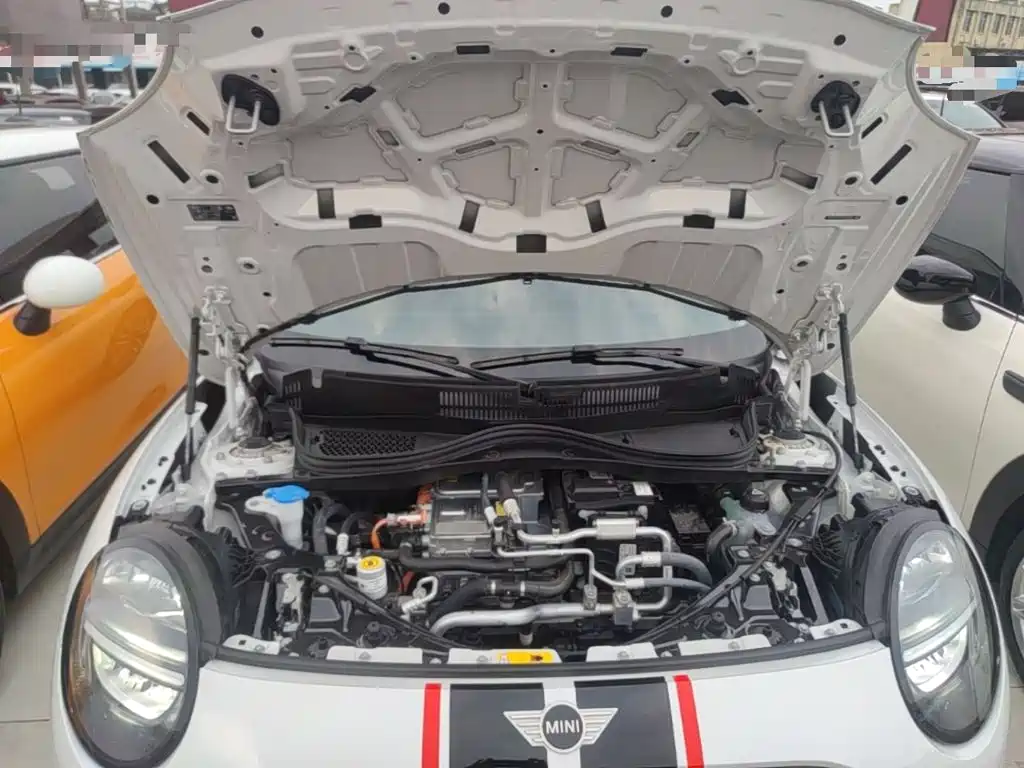 MINI MINI COOPER EV — миниатюра 20