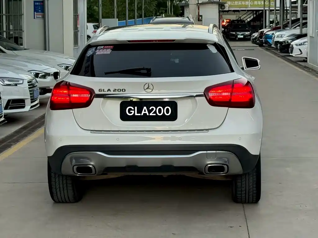 Mercedes-Benz GLA — миниатюра 8