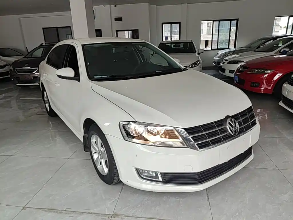 Volkswagen Lavida — миниатюра 4
