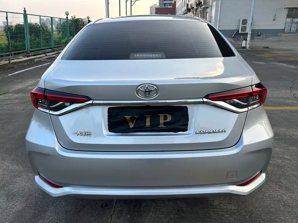 Toyota Corolla — миниатюра 7