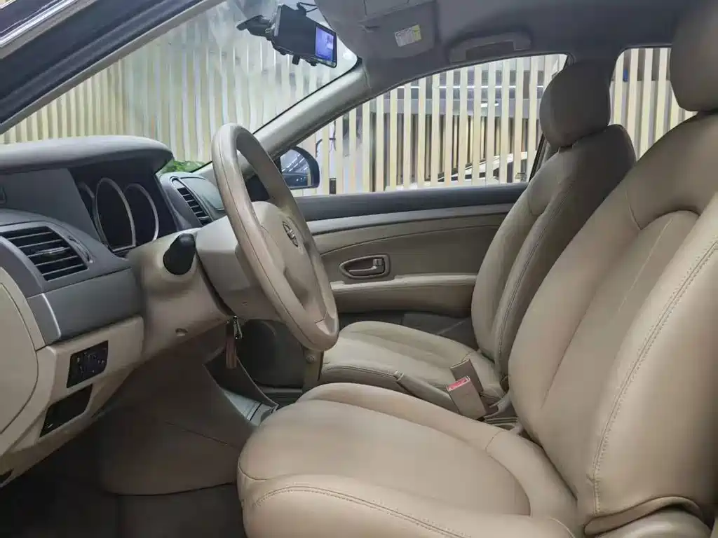 Nissan Sylphy — миниатюра 4