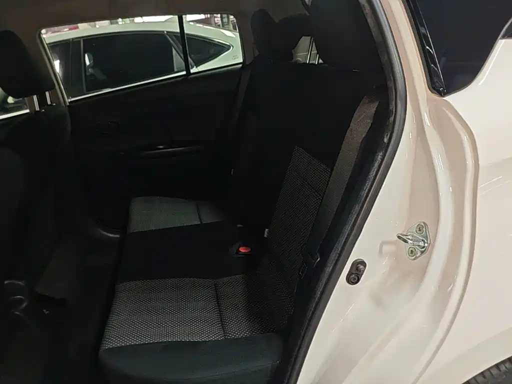 Toyota Vios FS — миниатюра 17