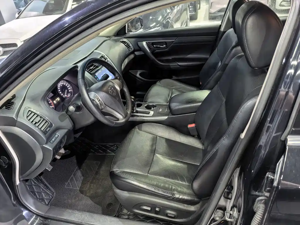 Nissan Teana — миниатюра 7