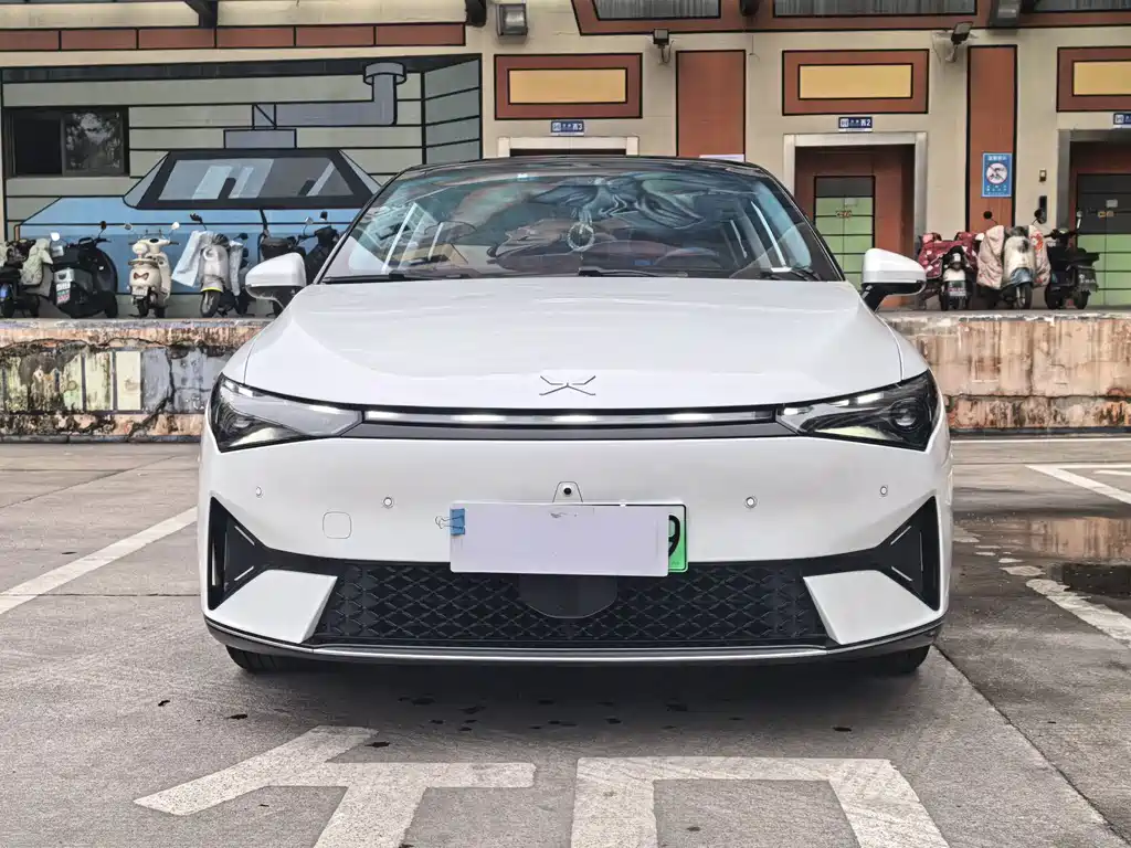 XPeng P5 — миниатюра 2