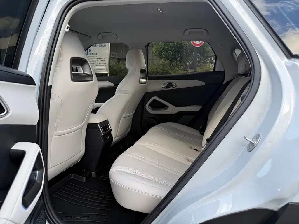 BYD Yuan UP — миниатюра 9