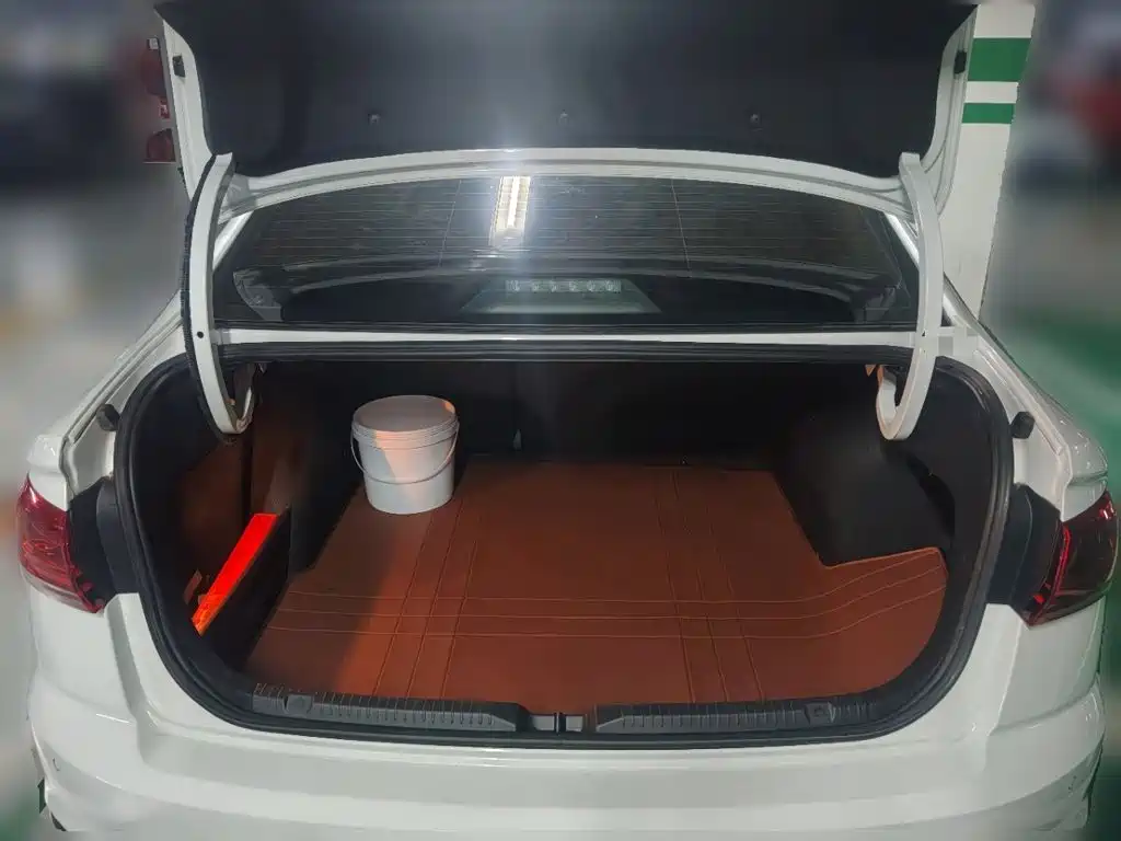 Volkswagen Bora — миниатюра 10