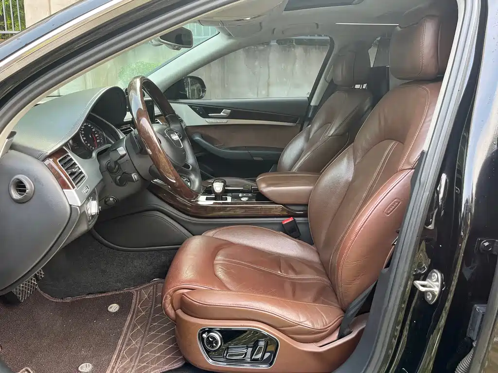 Audi A8 — миниатюра 7