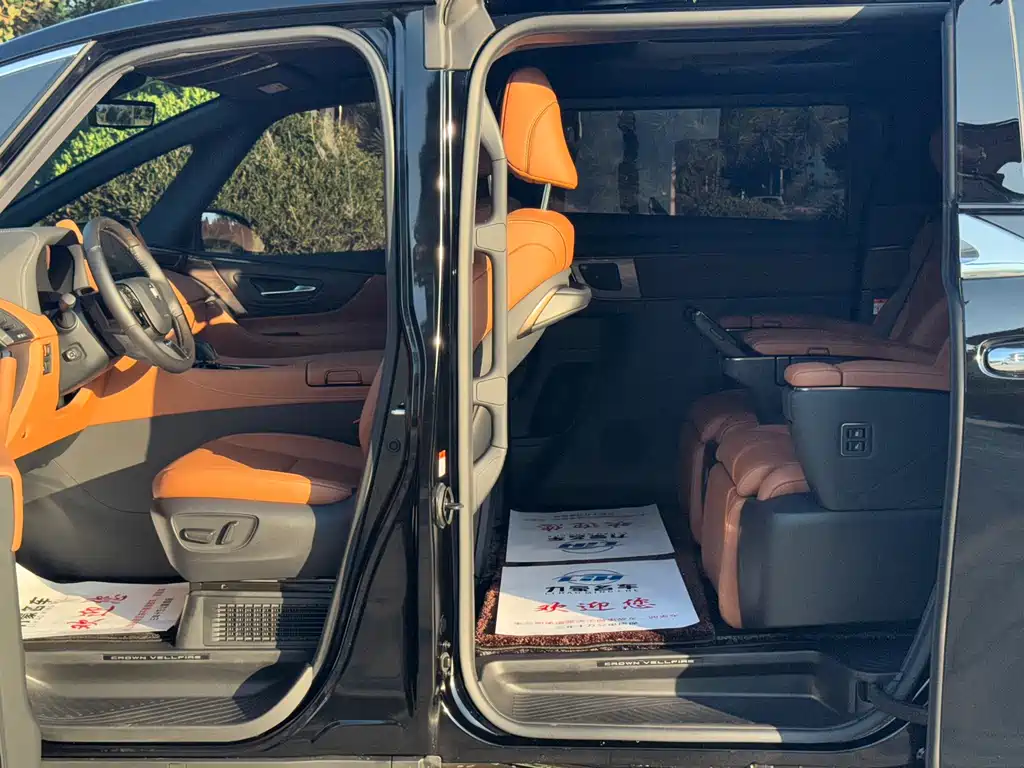 Toyota Vellfire — миниатюра 6