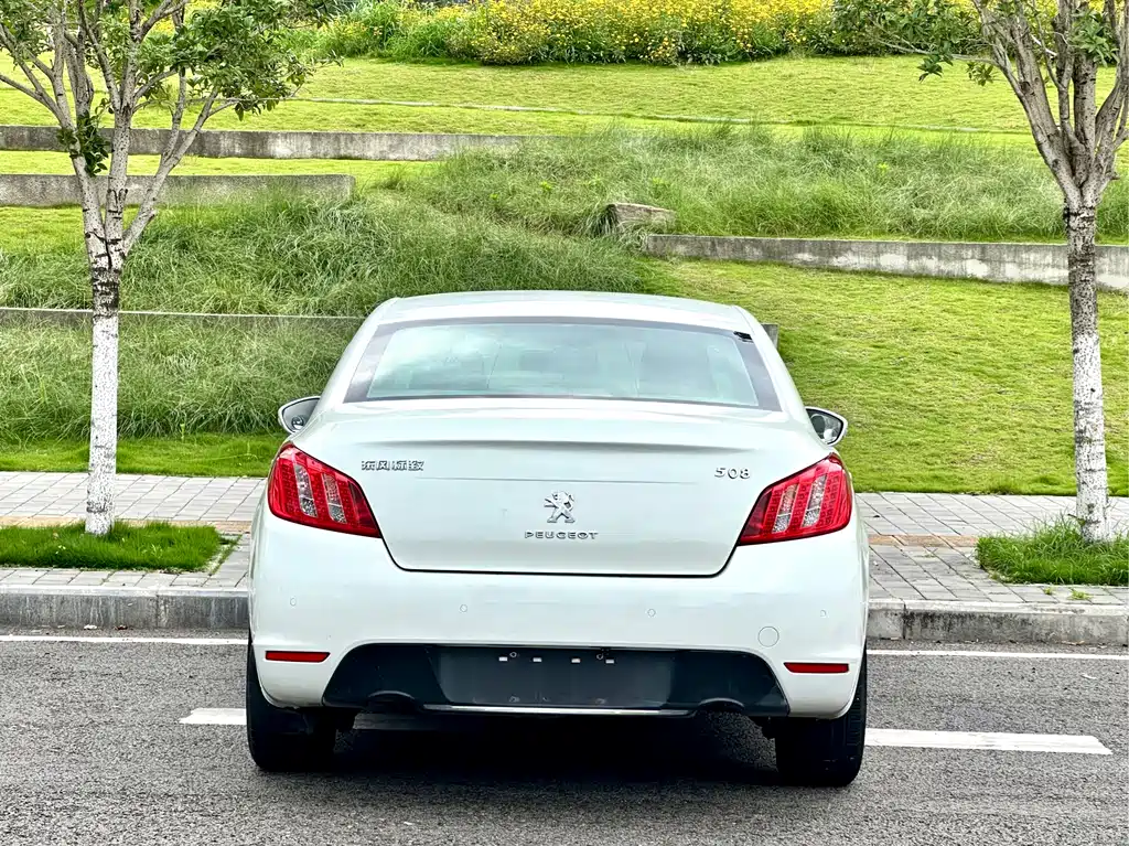 Peugeot 508 2.0L 2nd Anniversary Commemorative Auto Sunroof Classic Edition, фото 5