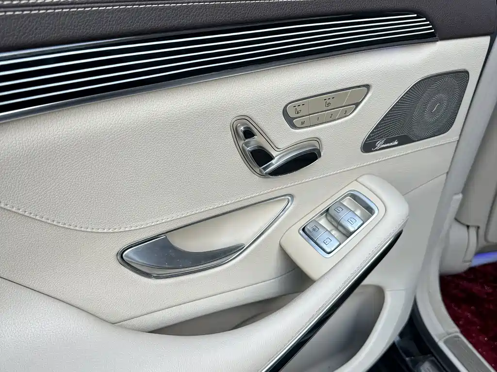 Mercedes-Benz S-Class — миниатюра 3