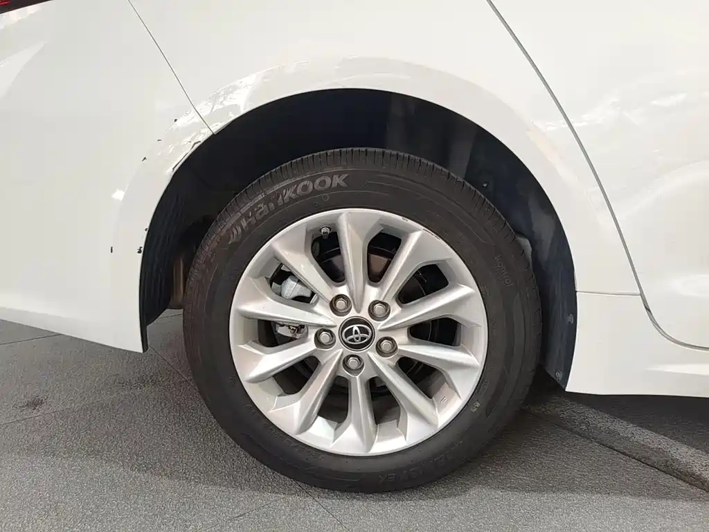 Toyota Corolla — миниатюра 18