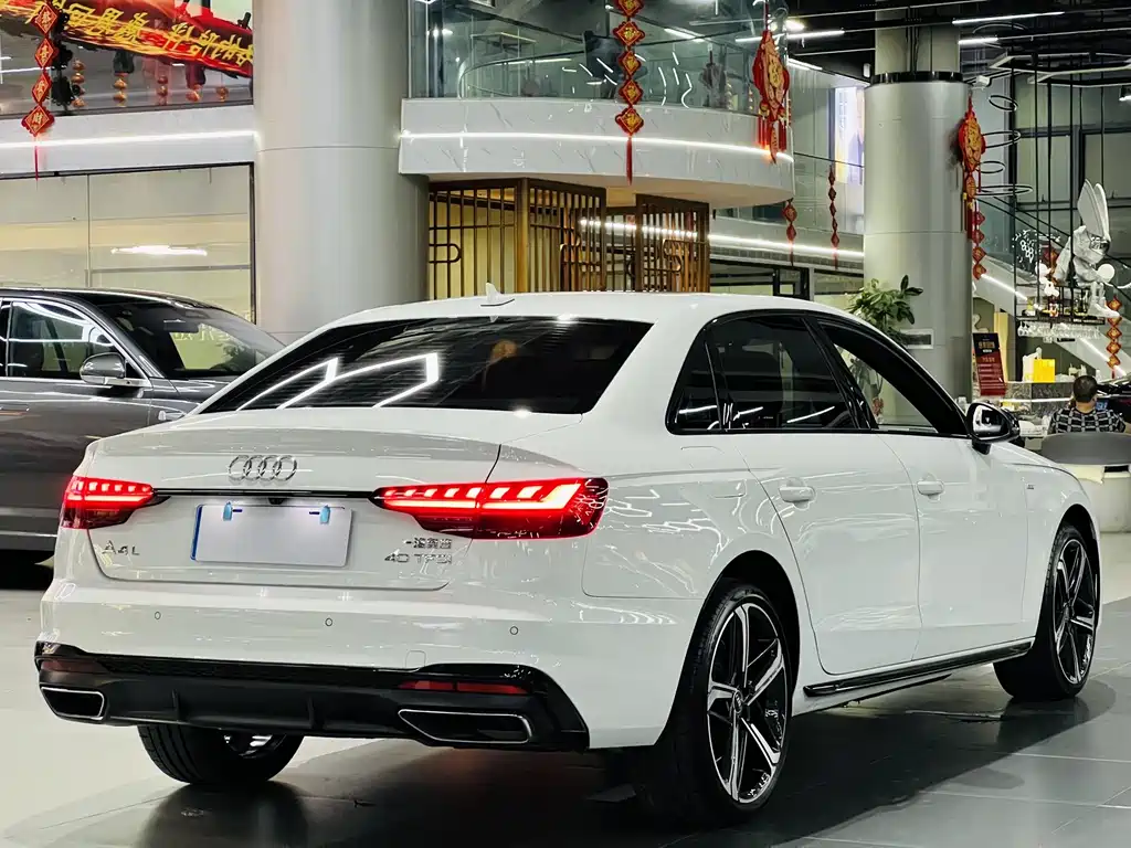 Audi A4L — миниатюра 7