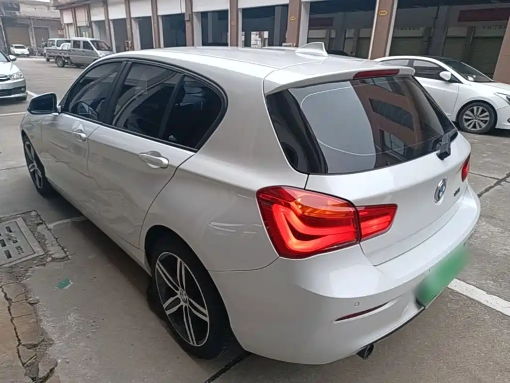 BMW 1 Series (Import) — миниатюра 5