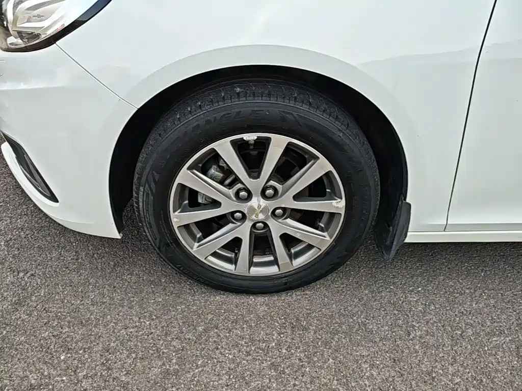 Chevrolet Malibu — миниатюра 23