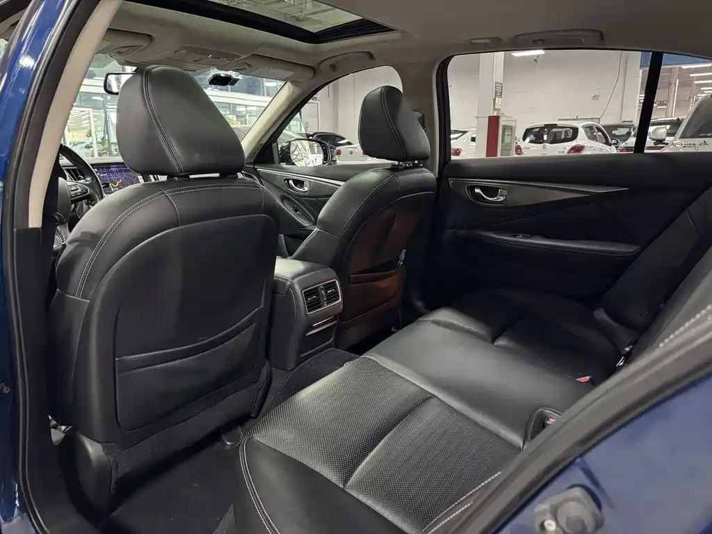 Infiniti Q50L — миниатюра 18