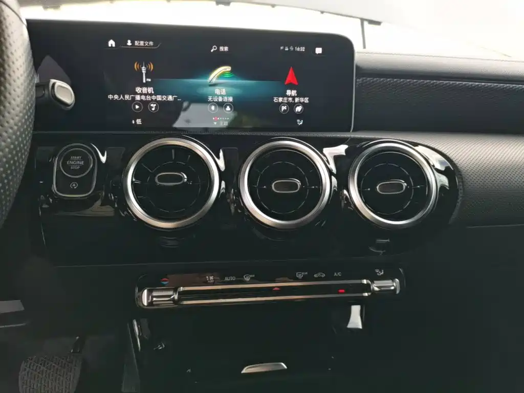 Mercedes-Benz A-Class — миниатюра 13