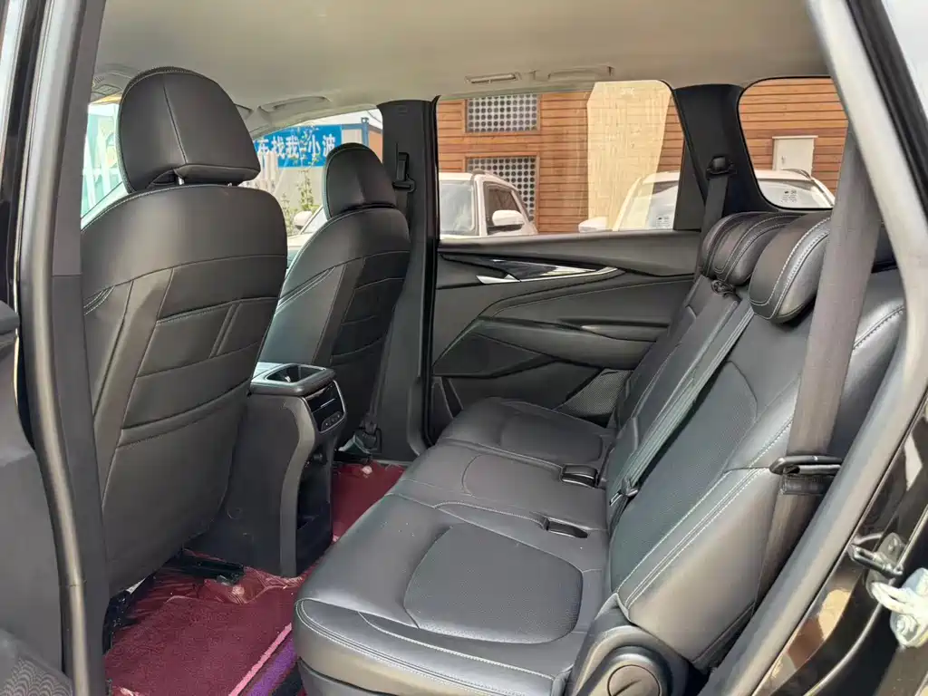 SAIC MAXUS CHASE G50