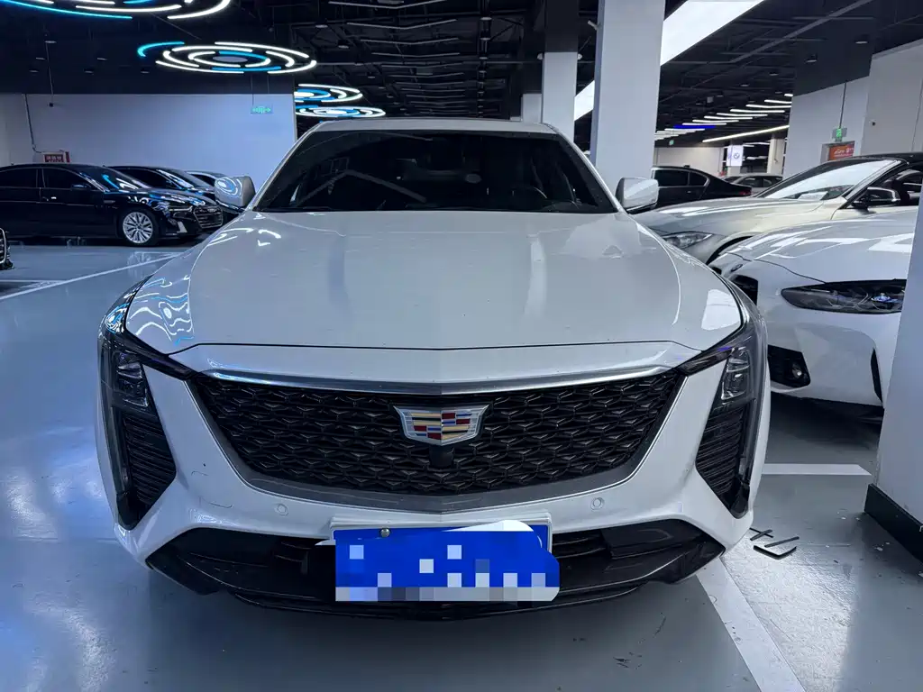 Cadillac CT5 — миниатюра 2