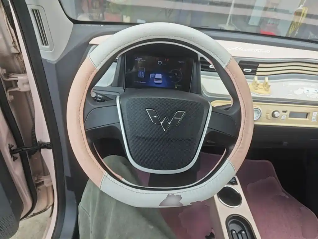 Wuling MINIEV — миниатюра 8