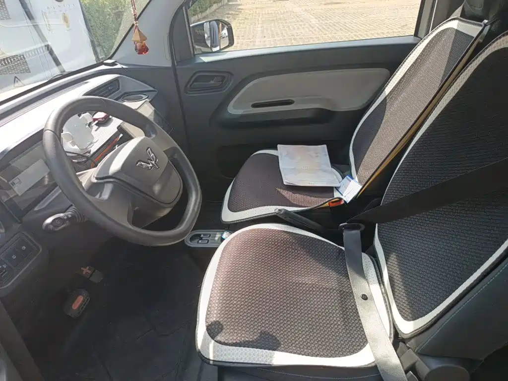 Wuling MINIEV — миниатюра 11