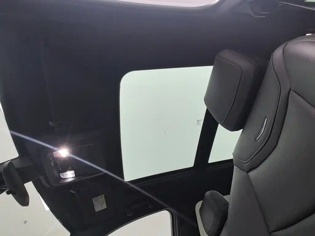 Cadillac XT5 — миниатюра 14