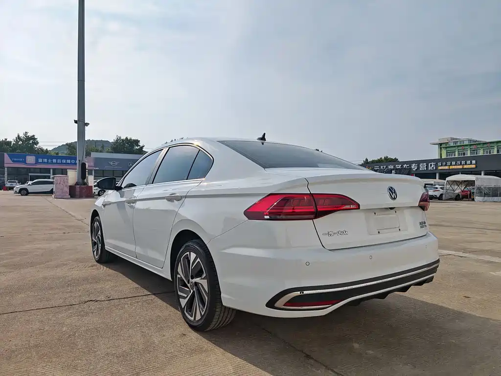 Volkswagen Bora — миниатюра 12