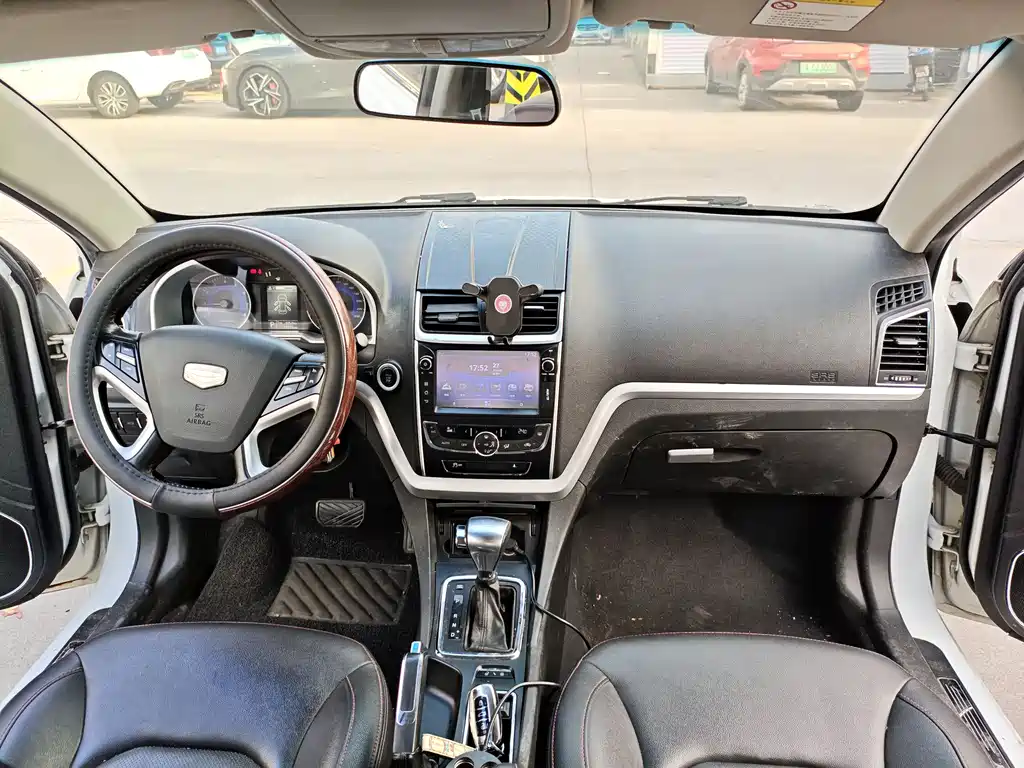 Geely Emgrand 2015 1.5L CVT