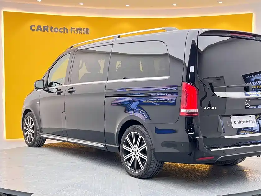 Mercedes-Benz V-Class — миниатюра 6