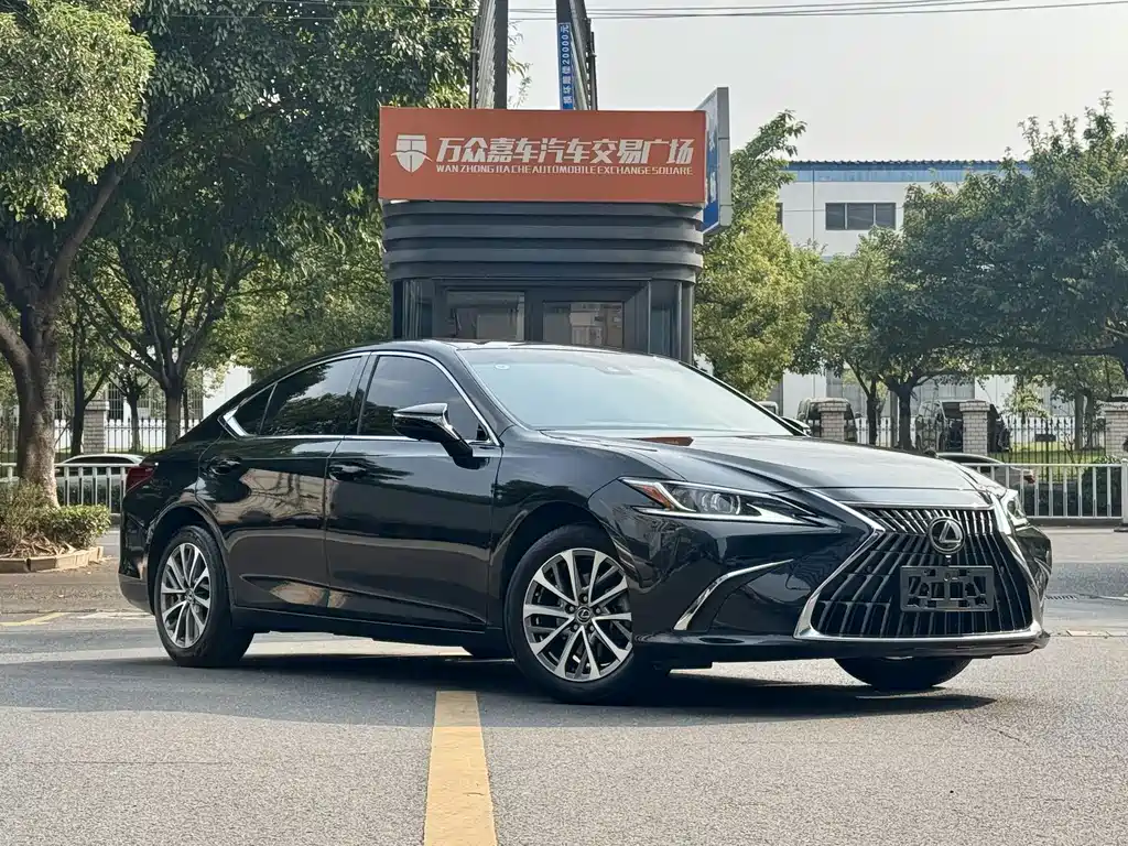 Lexus ES — миниатюра 3