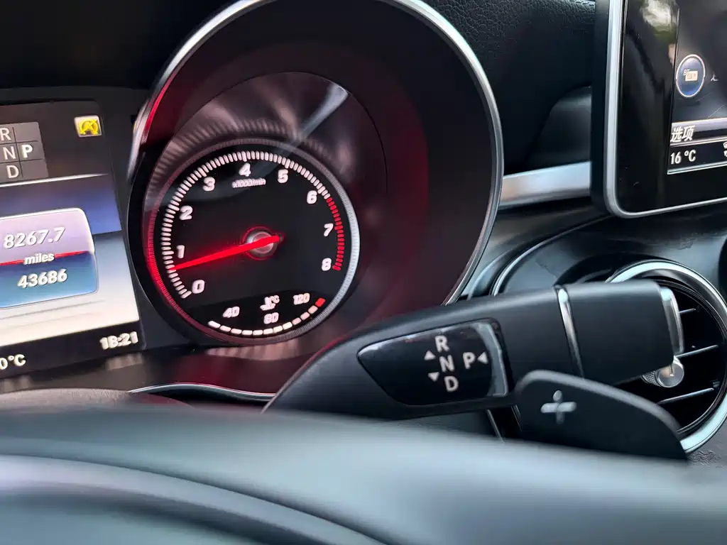 Mercedes-Benz C-Class — миниатюра 12
