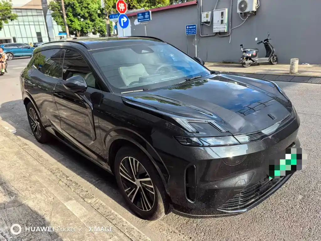 Lynk & Co 08 EM-P — миниатюра 3