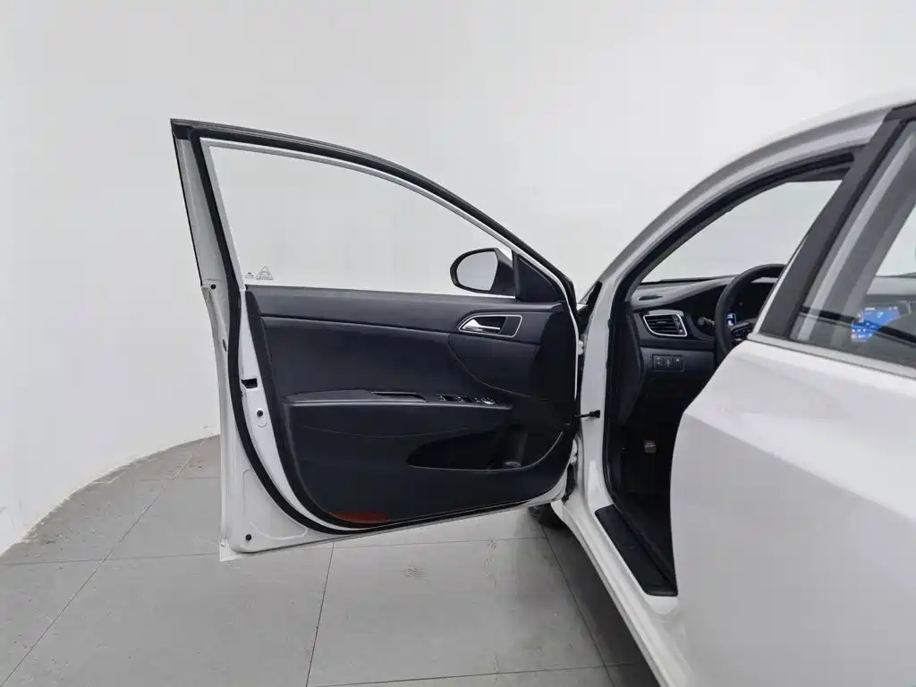 Hyundai Mistra — миниатюра 8