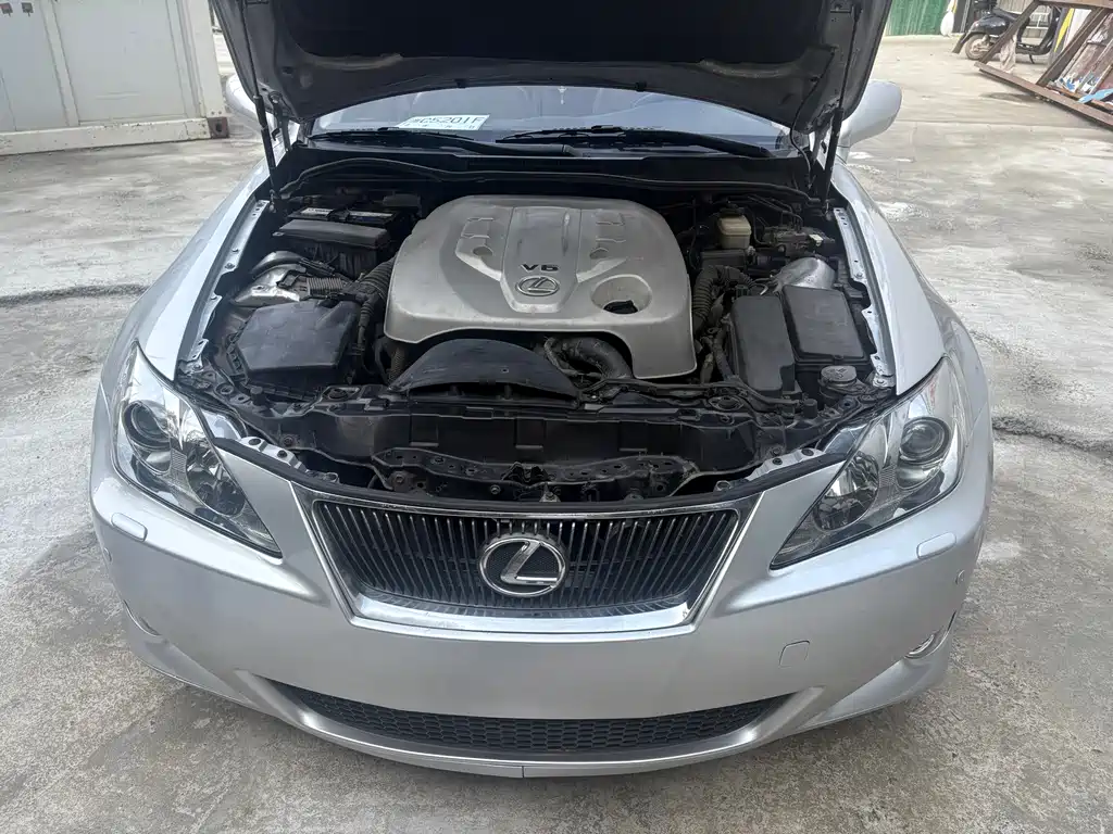 Lexus IS — миниатюра 8