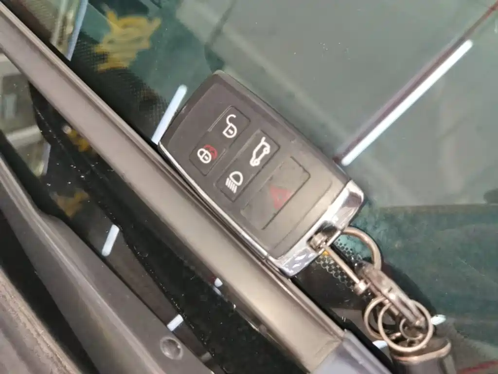 Land Rover Discovery Sport — миниатюра 9